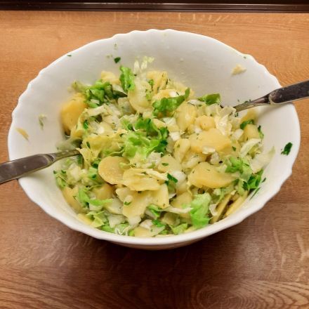 Endiviensalat mit Kartoffeln