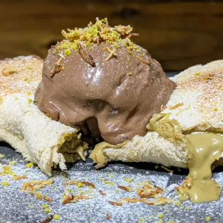 Süßer Toast mit Pistaziencreme