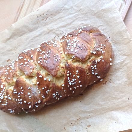 Fluffiger Hefezopf mit Trockenhefe