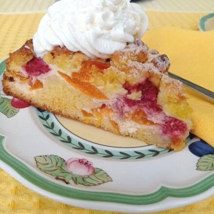 Himbeer-Käsekuchen mit Aprikosen