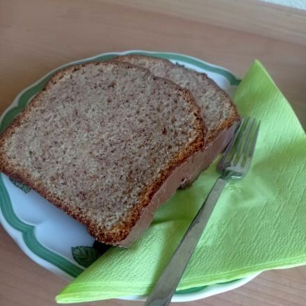 Haselnusskuchen aus der Kastenform