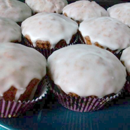 Rübli-Muffins mit Zitronenglasur