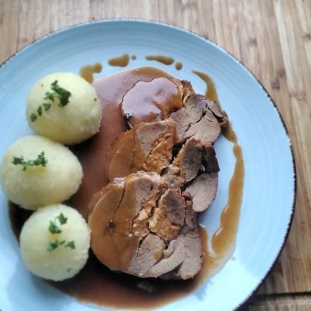Putenrollbraten im Backofen mit Soße