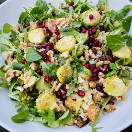 Warmer Wintersalat mit Granatapfel