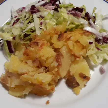 Geröstete Klöße mit Radicchio-Salat