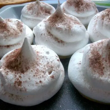 Baiser Busserl mit Schoko-Füllung