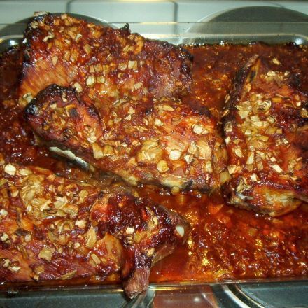 Dicke Rippe mit Zwiebeln