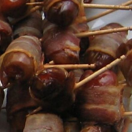 Datteln im Speckmantel (für die Mikrowelle oder den Backofen)