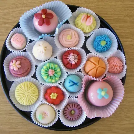 Wagashi Variationen aus Koshian