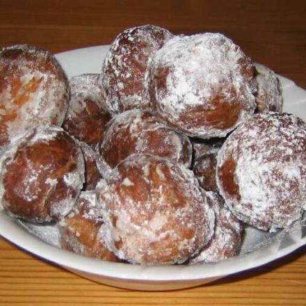 Rheinische Mutzen (aus Hefeteig)