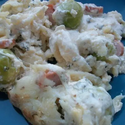 Rosenkohlauflauf mit Spätzle und Saiten