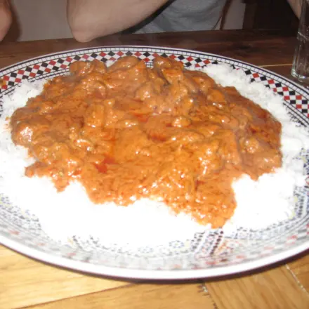 Domoda – Fleisch in Erdnusssoße