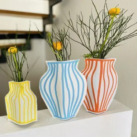 Vase aus Papier basteln – DIY im Comic-Style