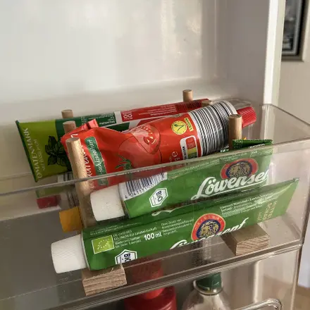 Tuben-Organizer für den Kühlschrank – DIY