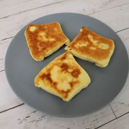 Plăcintă cu brânză – gefüllte Teigtaschen vom Balkan