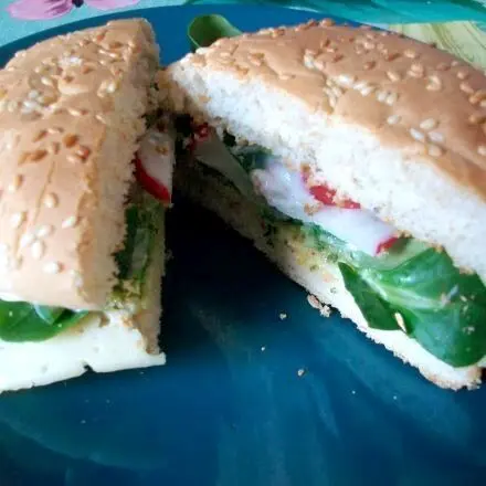 Bärlauch-Burger mit Käse