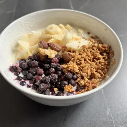 Süßer Hüttenkäse – schnelles & proteinreiches Dessert