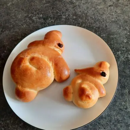 Osterhasen aus Quarkölteig