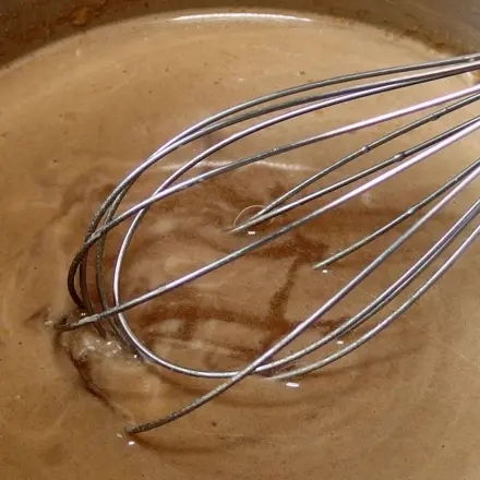 Wie jede Soße immer gelingt: Mit Mais- oder Kartoffelstärke