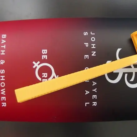 Mit Duschgel rasieren