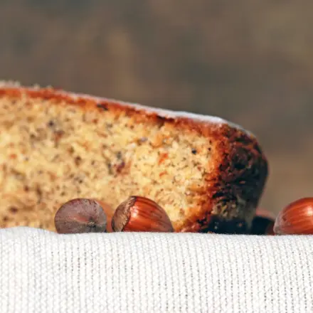 Nusskuchen mit Guss