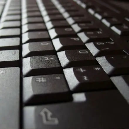 Computertastatur reinigen