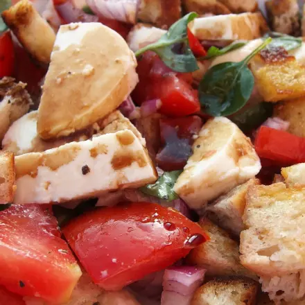 Toskanischer Brotsalat