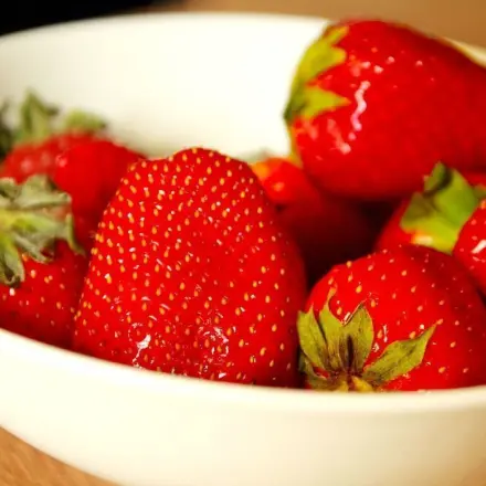 Erdbeeren gegen Pickel
