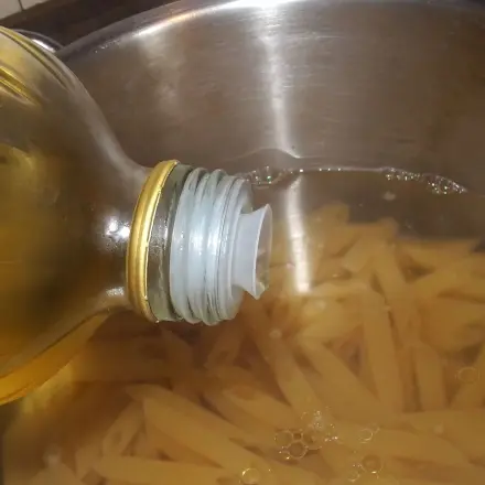 Öl oder kein Öl ins Nudelwasser?
