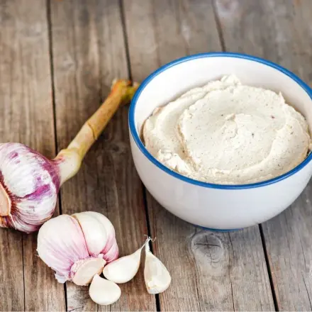 Knoblauch-Creme-Dip