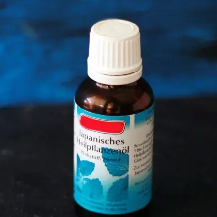 Mücken vertreiben mit japanischem Heilpflanzenöl