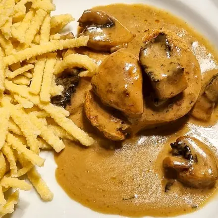 Hähnchenbrust in leckerer Pilzsoße