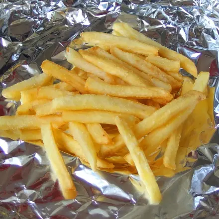Pommes und Kroketten schneller backen