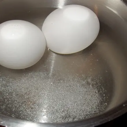 Eierkochen trotz Sprung in der Schale