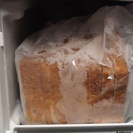 Toastbrot in der Tiefkühltruhe haltbar aufbewahren