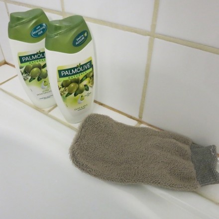 Duschgel sparsamer verwenden mit Duschschwamm