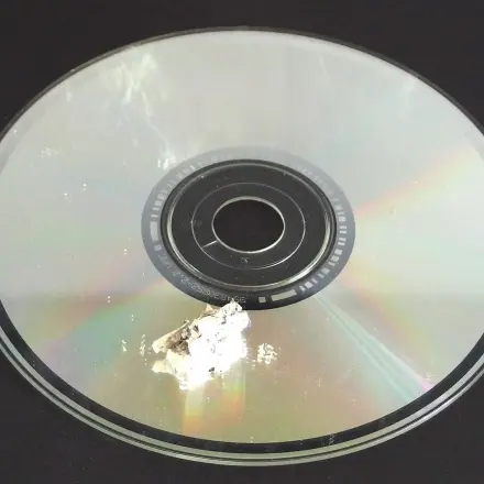 Asche gegen Kratzer in CDs