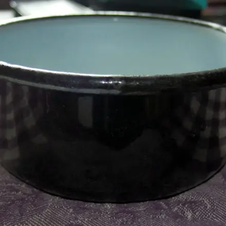 Topf als Bügeleisenersatz