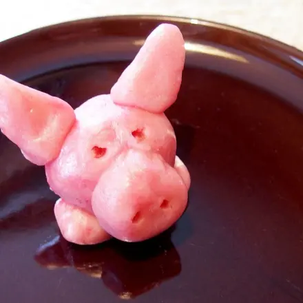 Glücksbringer aus Marzipan