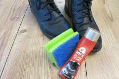 K&uuml;chenschwamm zum Schuhe eincremen