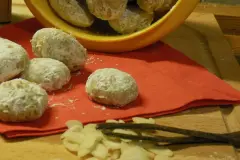 Vanillkipferl "panieren" - Kugeln fürs ganze Jahr