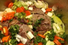 Essen zu scharf gewürzt? Einfach Karotten mitkochen