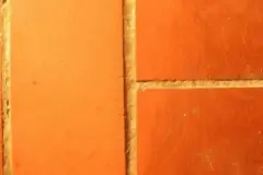Klinker (Naturstein) Boden reinigen (von Jahrzehnte altem Dreck)