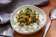 Reis mit Champignons und Curry-Sahne