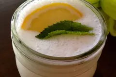 Zitronen-Buttermilch (Smoothie)