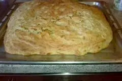Kartoffelbrot auf dem Blech