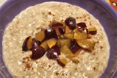 Porridge mit Obst