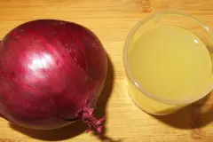 Zwiebeln mit Ananassaft abl&ouml;schen