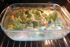 Brokkoli-Auflauf mit Hollandaise