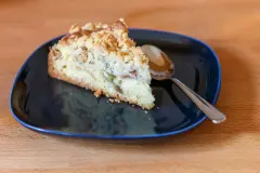 Rhabarberkuchen mit Streuseln